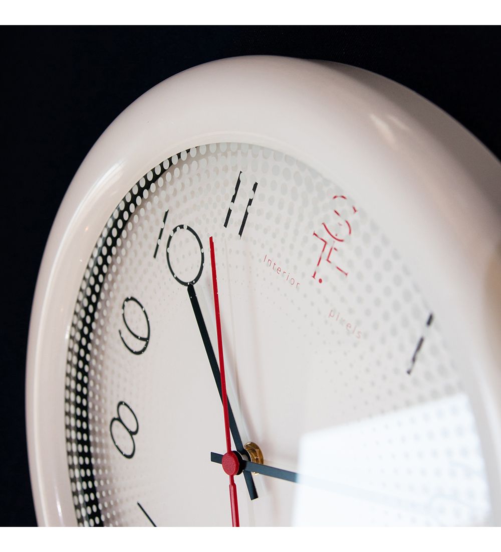 Салют SLT- 66 Часы настенные «DOTCOM»