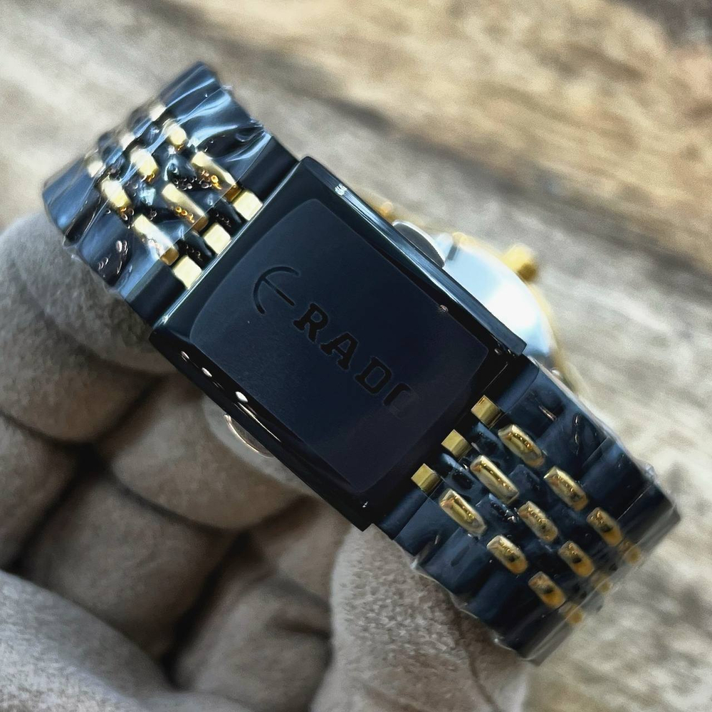 Часы Rado