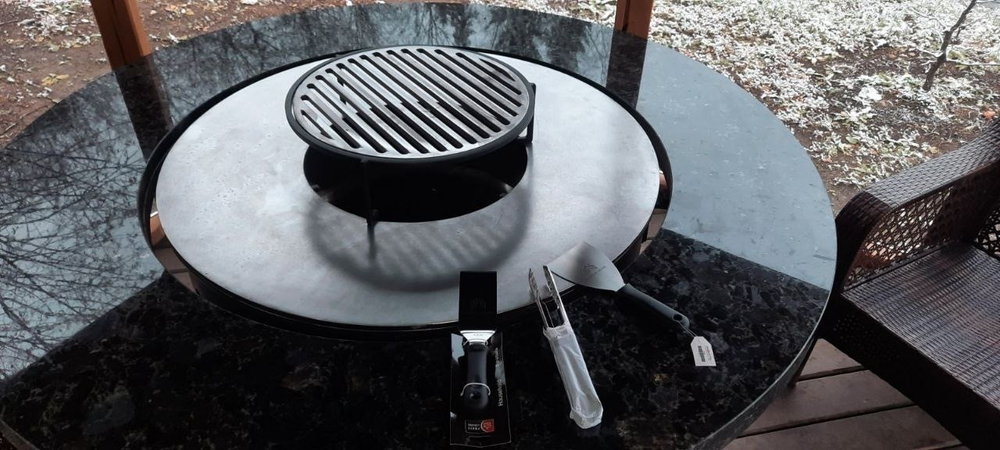 Дровяной гриль-стол Elbrus Grill Гималаи 1000 (диаметр стола 1620 мм)