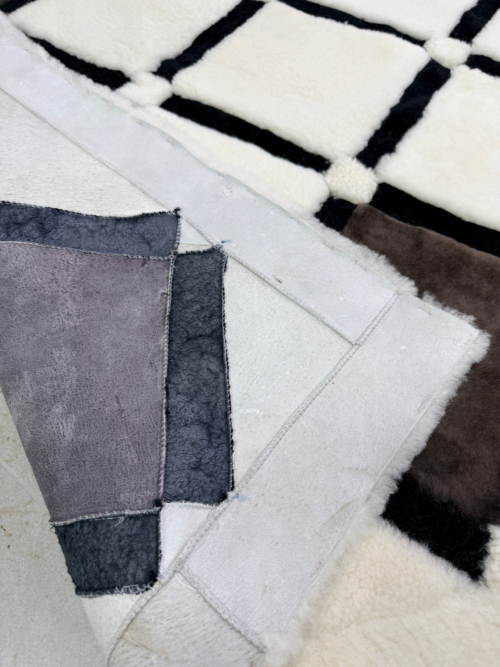 Ковер прямоугольный натуральный мех овчина, 210 х 170 см.