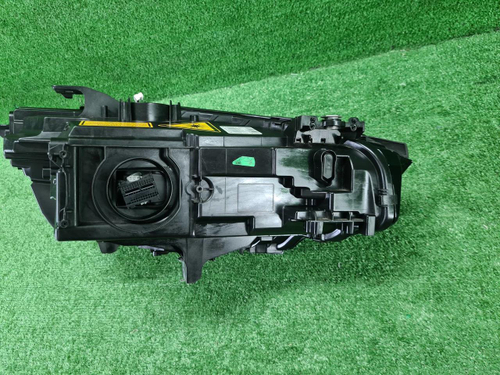 Фара левая BMW 8er G14 G15 G16 (2018-2022) Laser