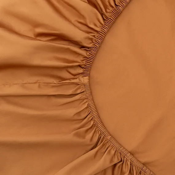 Простыня на резинке из сатина из коллекции meditation, caramel, 160х200х30 см
