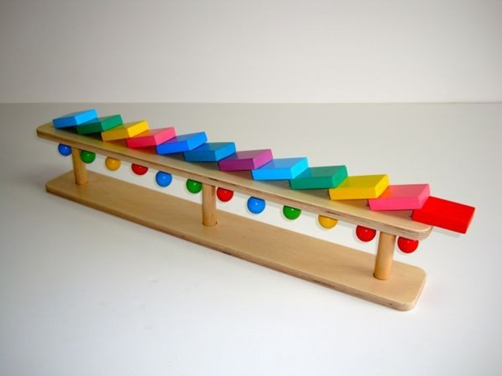 Тактильно-развивающая панель Разноцветное домино