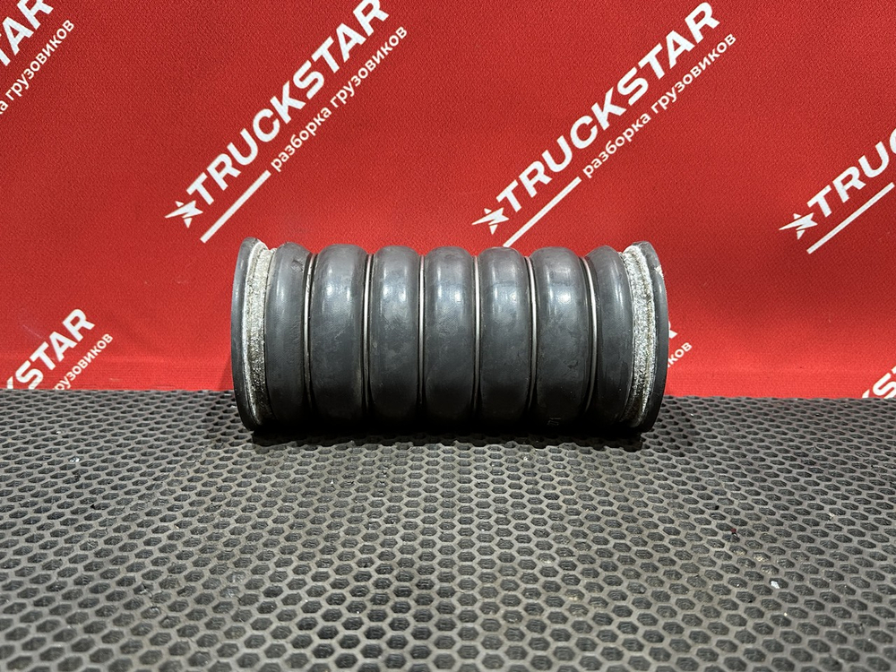 Патрубок интеркулера