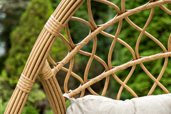 "Венеция" подвесное кресло-кокон из искусственного ротанга, цвет соломенный с бежевой подушкой