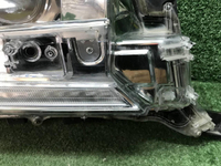 Фара правая Toyota Land Cruiser 200 (2015-2021) LED