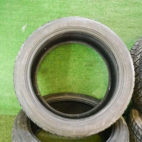 Шина Комплект шин Bridgestone Blizzak DM-V2 285/45 R22