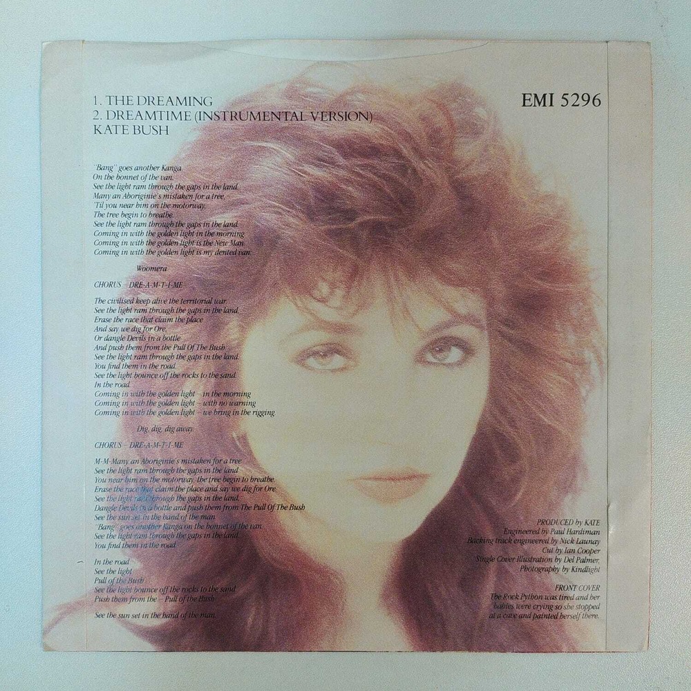 Kate Bush - The Dreaming (Великобритания 1982г.) 7", 45 RPM, Single