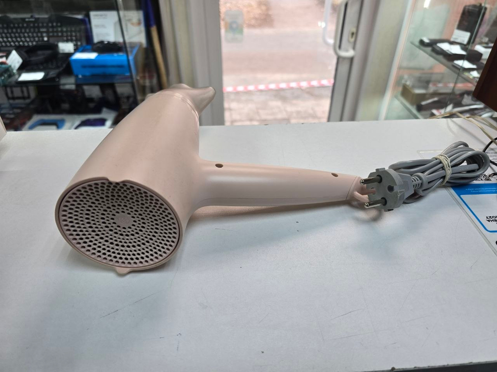Фен для волос Philips 2100w