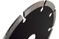 Алмазный отрезной сегментный диск ЗУБР УНИВЕРСАЛ 125 мм, по бетону, кирпичу, камню 36610-125_z01