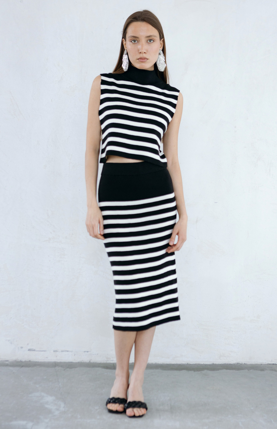 Топ в горизонтальную полоску