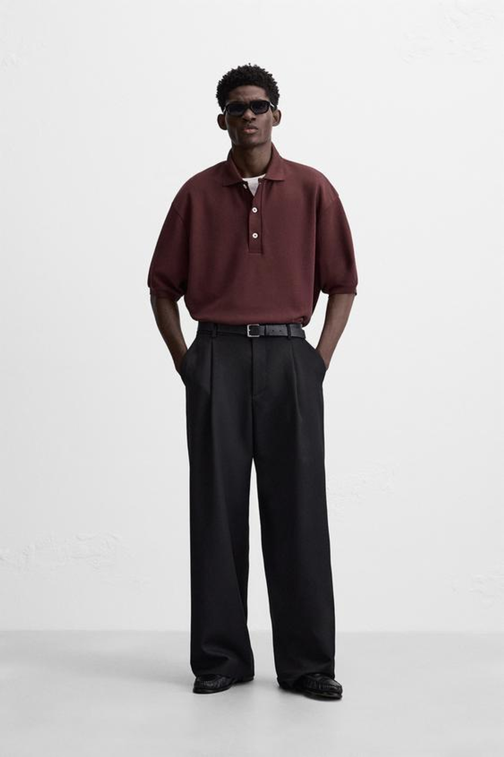 ZARA ПОЛО ИЗ РЕЛЬЕФНОГО ПИКЕ, ЦВЕТ БУРГУНДСКОГО ВИНА