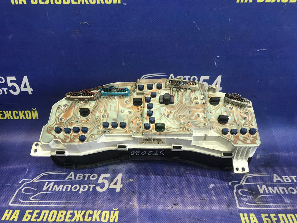 Щиток приборов TOYOTA CARINA ED 1994