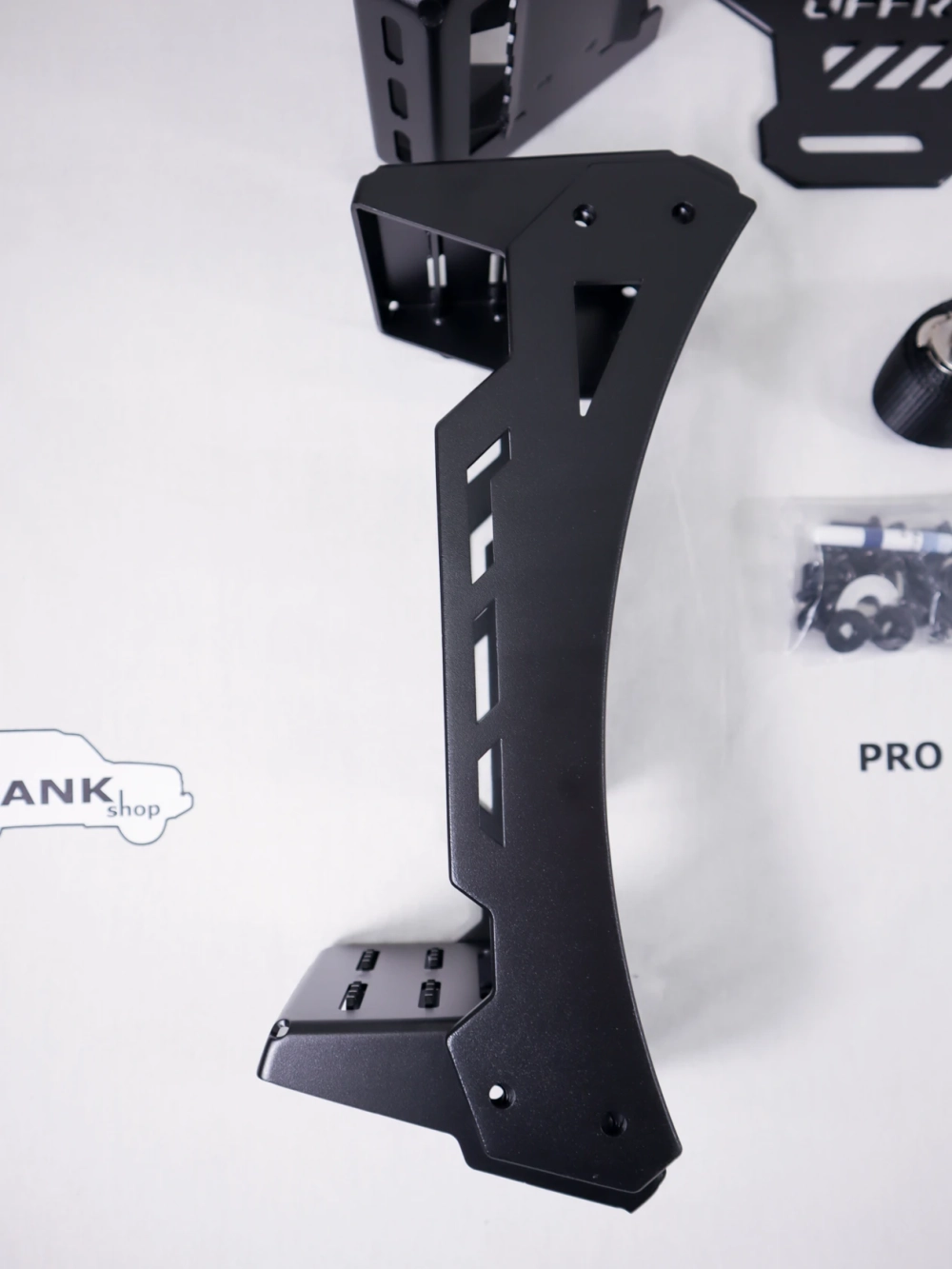 Площадка на 5-ое колесо MEIKA (AK1) с лесенкой MEIKA (AK11) и боковым креплением MEIKA(AK12)