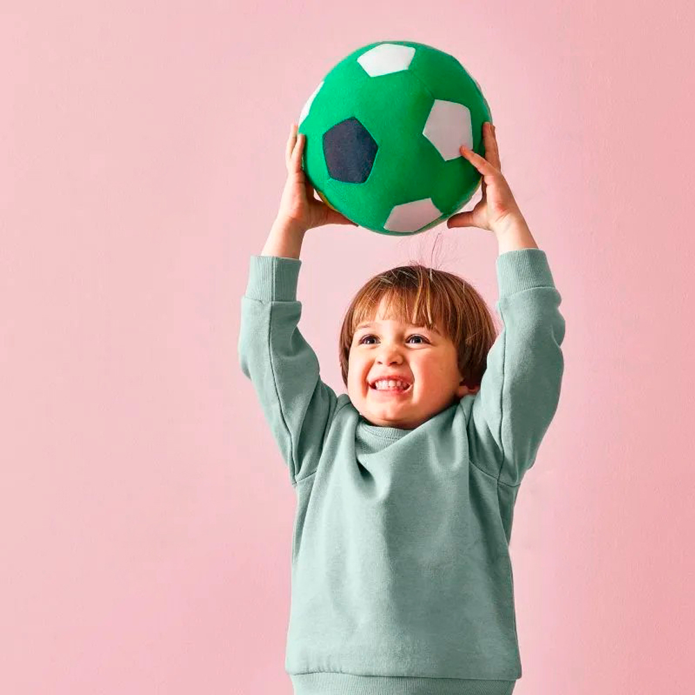 Мягкая игрушка - футбольный мяч Bullrig, 20 см, полиэстер