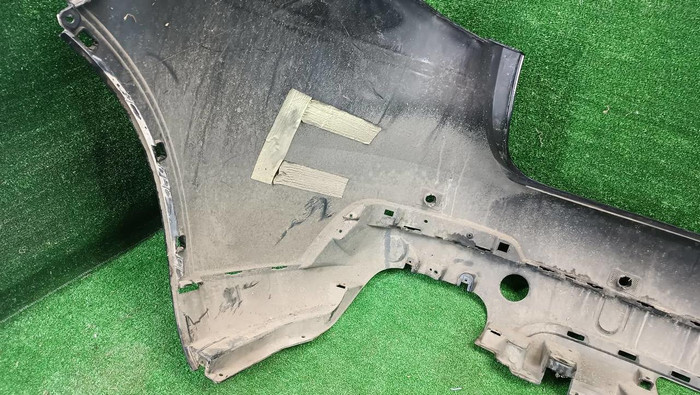 Бампер задний Maserati Levante (2016-2020)