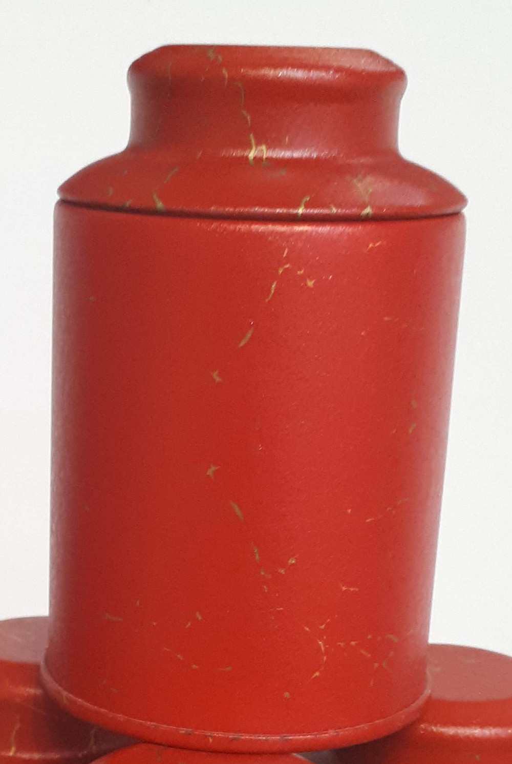 202094 Банка круглая высота 80, диаметр 50, жесть. Цвет красный, узор "Золотые нити"