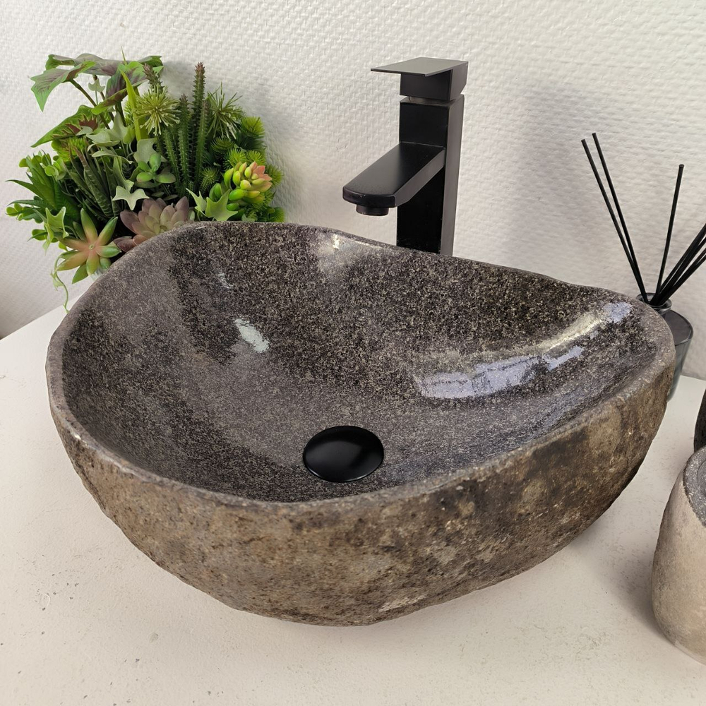 Раковина из речного камня RS-65590 45*33*15 0861