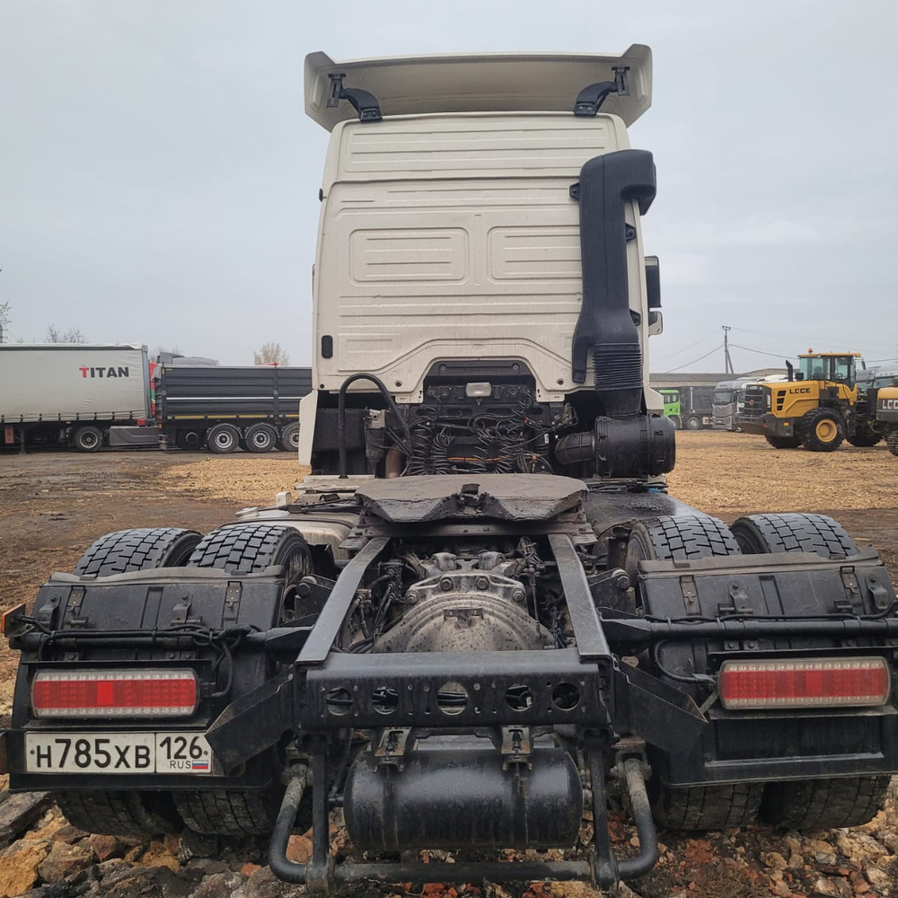 КамАЗ 5490 4x2 Седельный тягач 5490-DC (Дизельный, 12,0 л, 401 л.с., МТ)