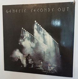 Винтажная виниловая пластинка Genesis Seconds Out (Europe 1985)