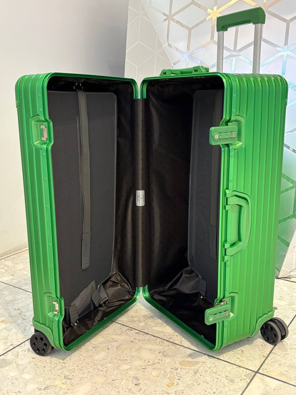 Чемодан Rimowa