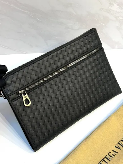Клатч кожаный Bottega Veneta