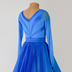 платье на молнии