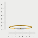 Жесткий браслет из желтого золота 585 пробы с фианитами для женщин (арт. бр4864л)