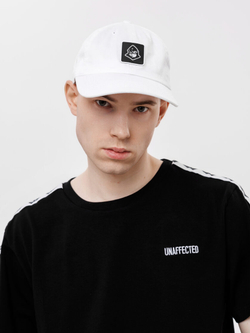 Кепка UNAFFECTED CUBE LOGO Белый
