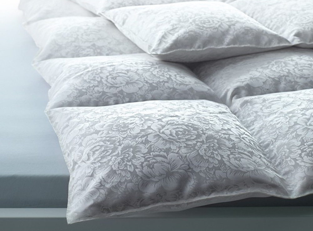 Элитное одеяло пуховое 200х200 Eider Caro champagne от Dauny Швейцария