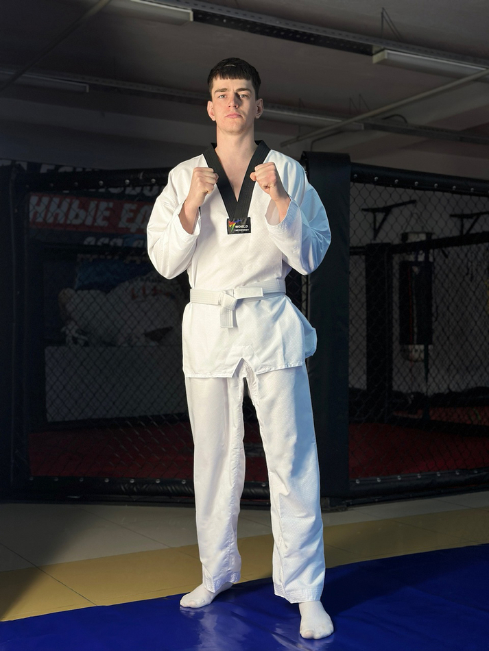 Добок для тхэквондо Tomorrow Star черный воротник