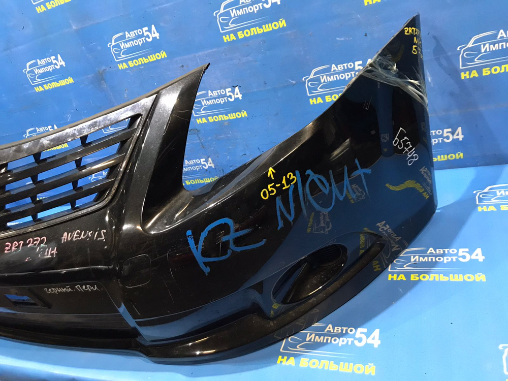 Бампер передний TOYOTA AVENSIS 2008-2012