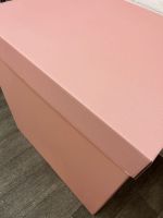 Большая коробка сюрприз для шаров персиковая (60х60) с надписью и бантом