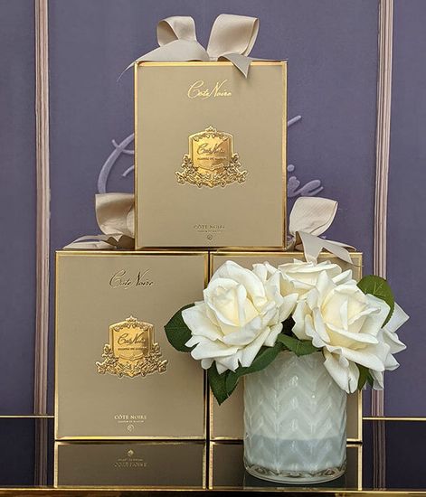 Букет роз цвета шампань в вазе "ёлочка", Cote Noire