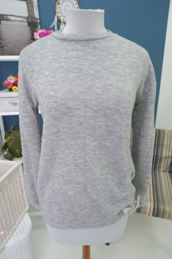 Джемпер базовый с бантиком 44 размер