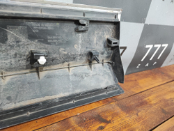 Накладка двери передней правой Volkswagen Tiguan 2 16-нв Б/У Оригинал 5NA854940P