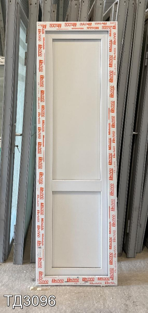 Дверь балконная пластиковая Б/У 1880(в) x 580(ш)