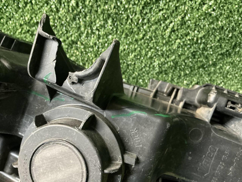 Фара правая Geely Atlas 2 (2023-н.в.) LED