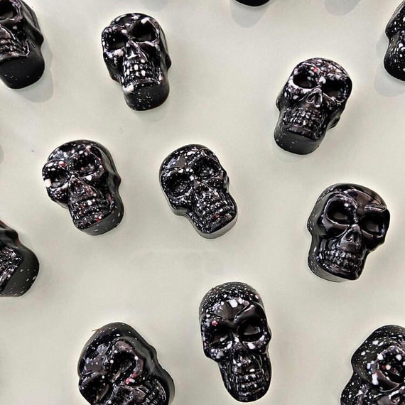 781 | Форма для шоколадных изделий &quot;Череп&quot; (275*175 мм)