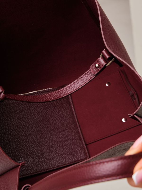 Кожаная сумка Vasilisa DBR 31210 зимняя вишня