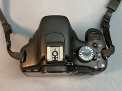 Canon 550D kit 18-55mm 10.200 кадров