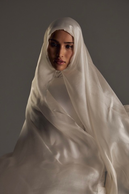 Шарф шелковый белый