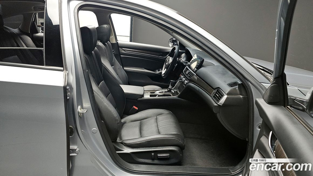 Honda Accord 10 Generation 1.5 Turbo (12.2019)