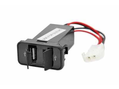 Розетка USB 3,1A для Suzuki 40x22