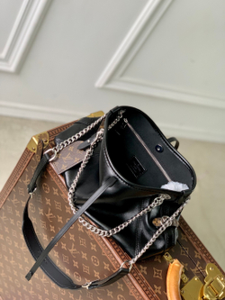 Louis Vuitton CarryAll BB