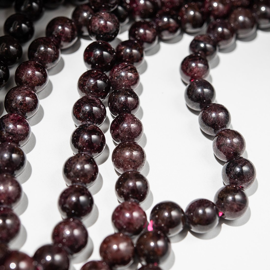 Гранат натуральный, бусины в форме шара 11мм