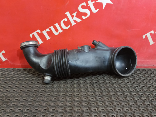 Патрубок воздушного фильтра