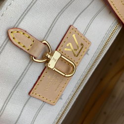 Louis Vuitton Onthego MM