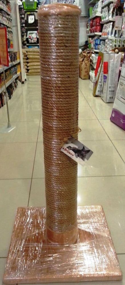 Когтеточка столбик Мэйкун, 85см, на квадр.основе 40х40см, беж "Britan" Когтеточка столбик Мэйкун, 85см, на квадр.основе 40х40см, беж "Britan"