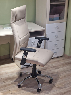 Кресло офисное 3138H 282625 beige color LEATHER